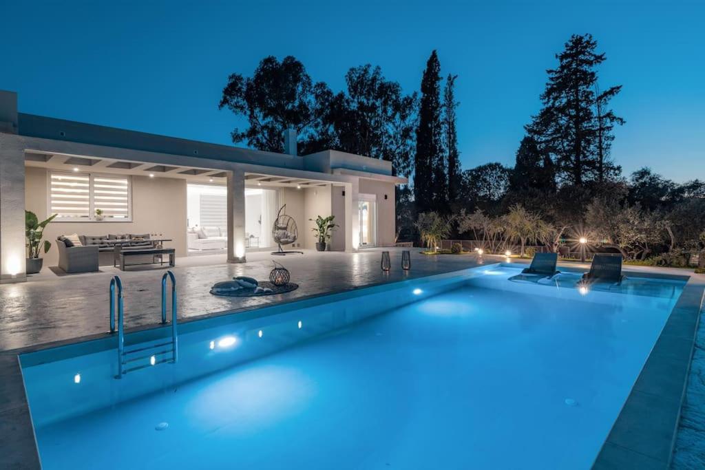 Melissia Luxury Villa *