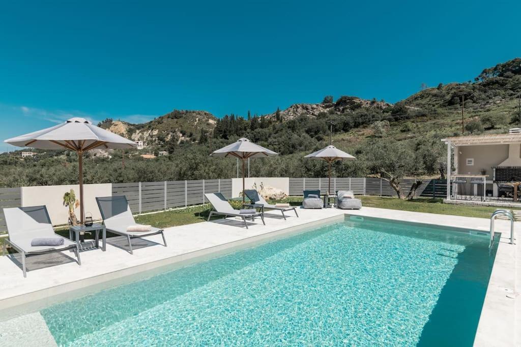 Melissia Luxury *