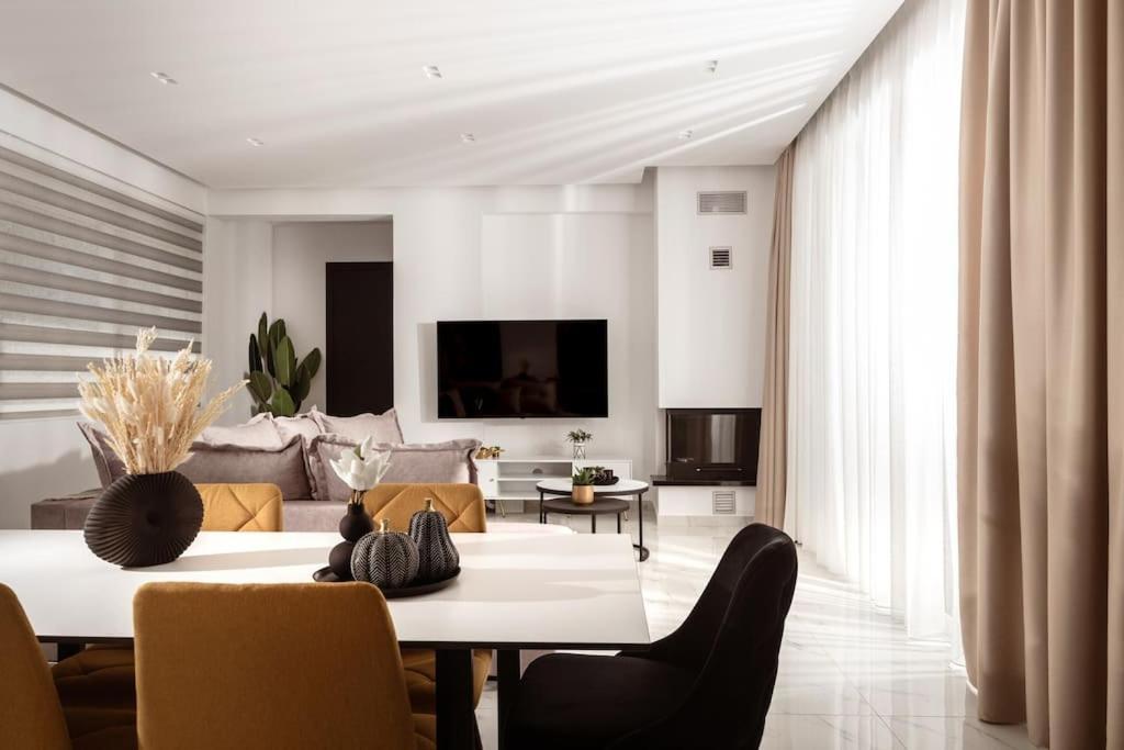 Melissia Luxury *