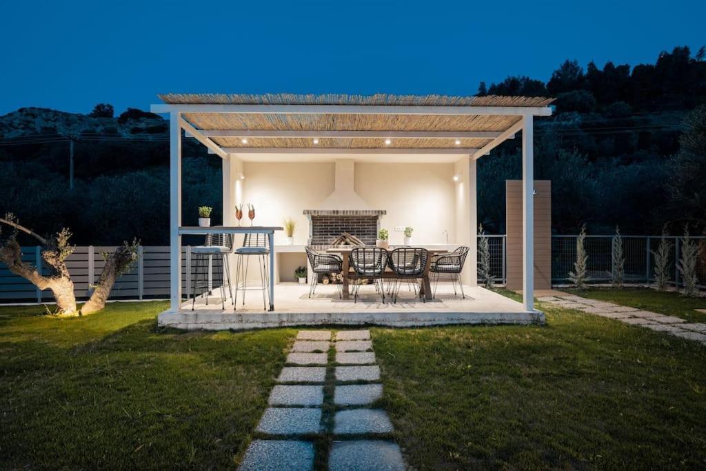 Melissia Luxury Vila Kalamákion