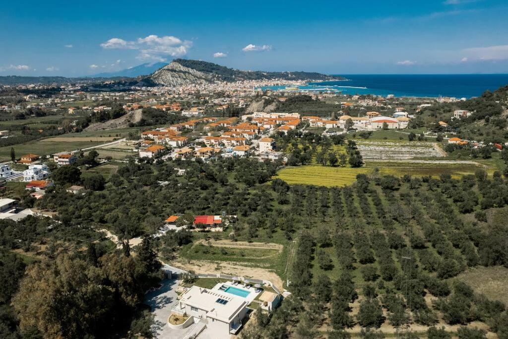Melissia Luxury * Kalamákion